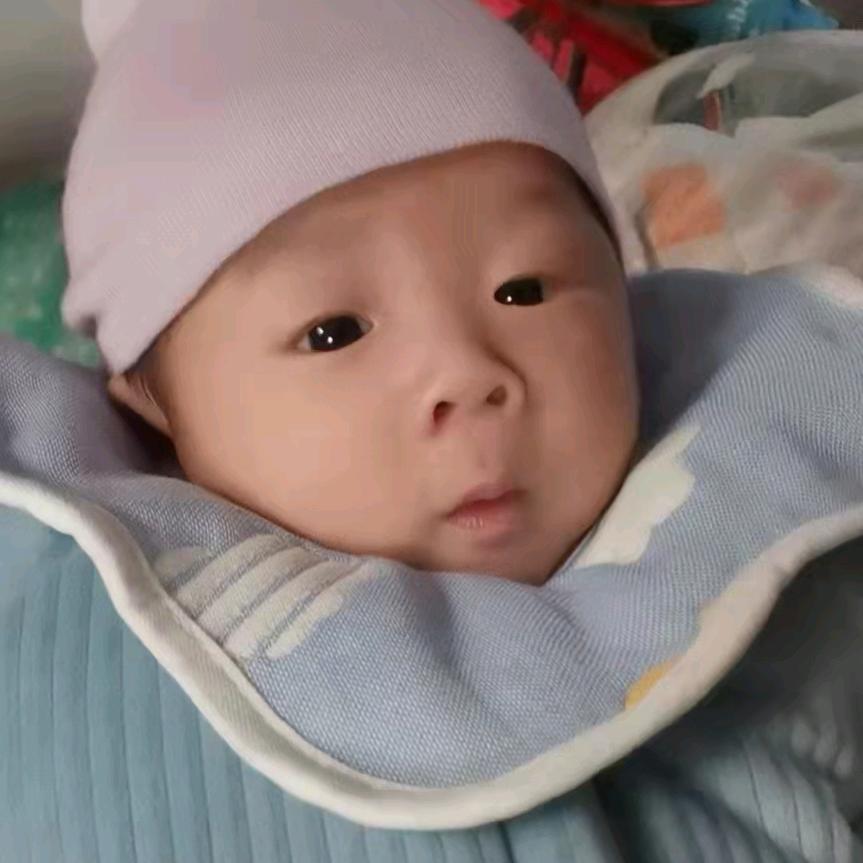 我是一个单亲妈妈，有要手工鞋的，请联系我