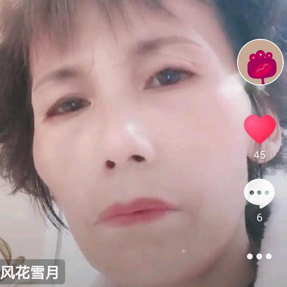 幸福美满🌺🌹🐍👬