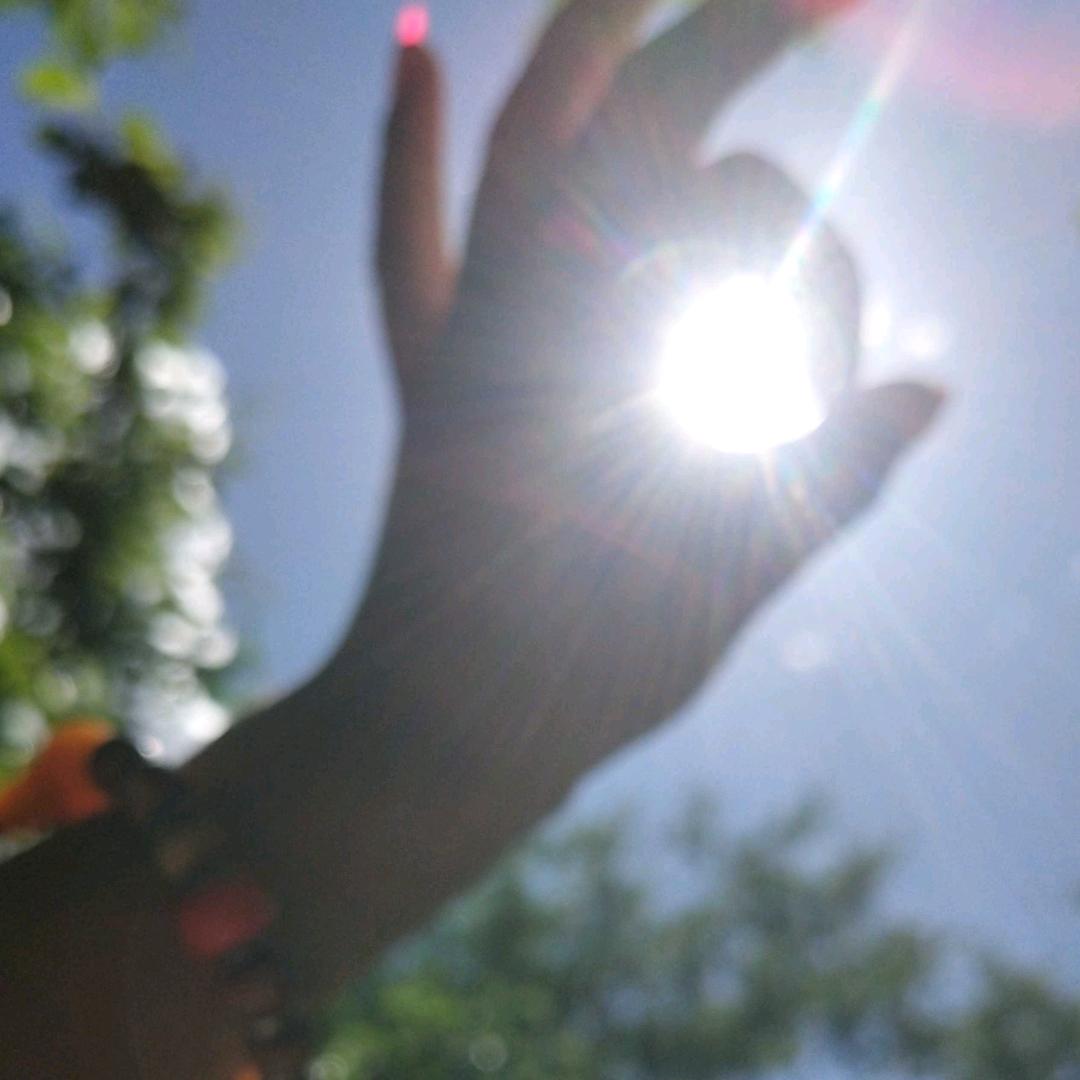 ☀ ༼༄ ཉི་im༽