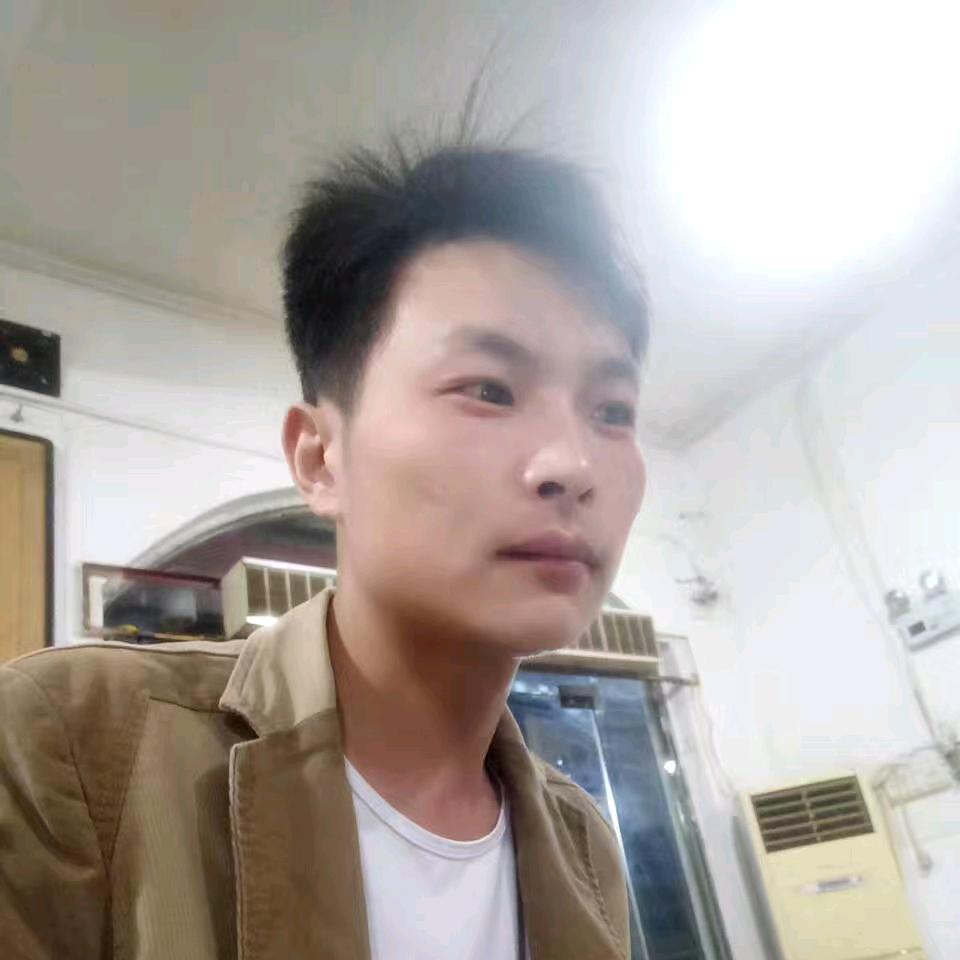Admire佩
