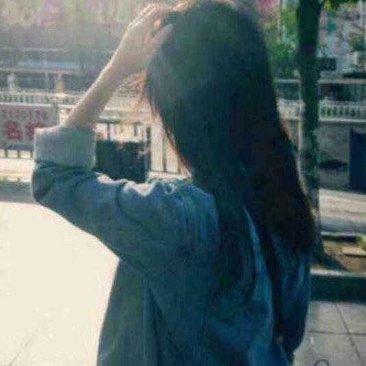 不美不萌不矫情