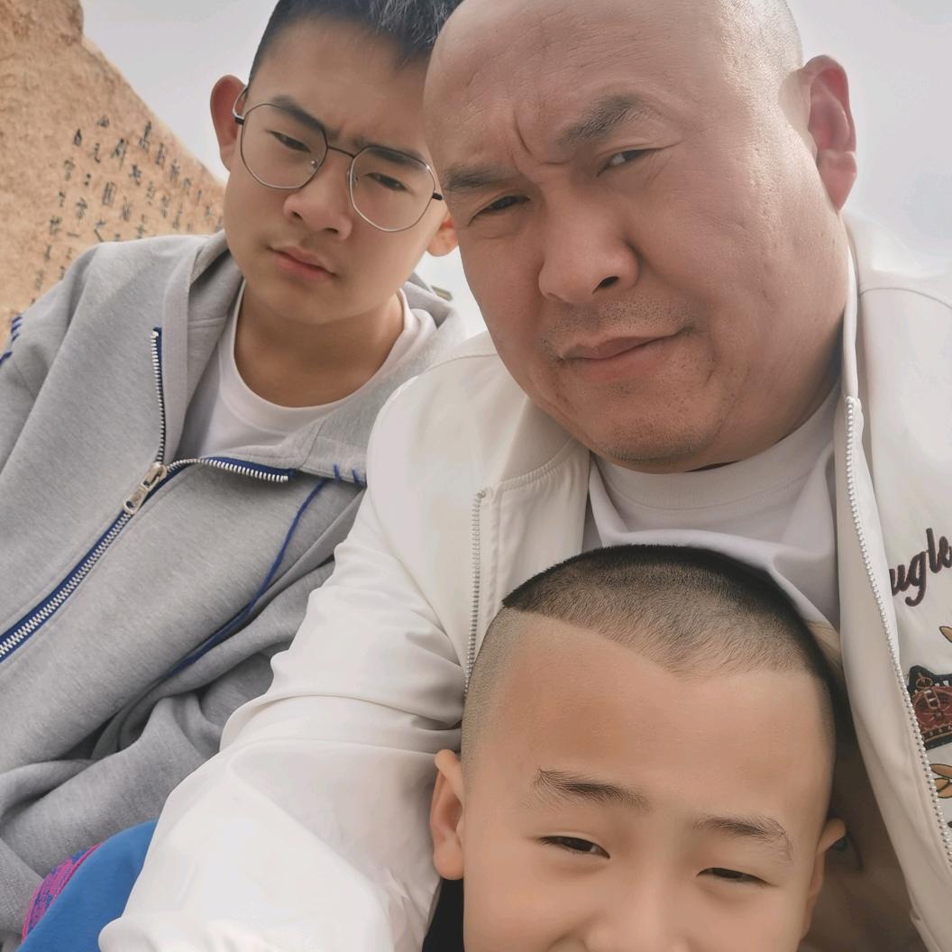 大哥和糖糖