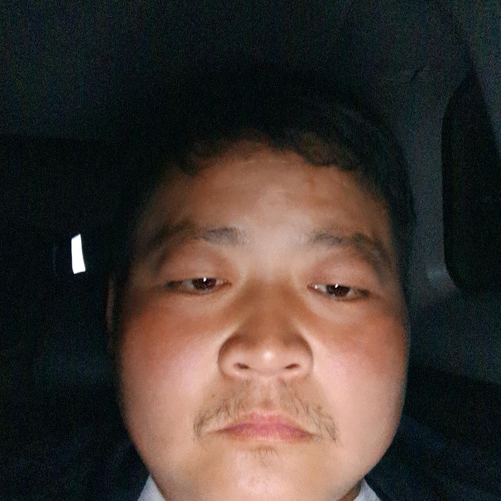 方果厦黑玉头像