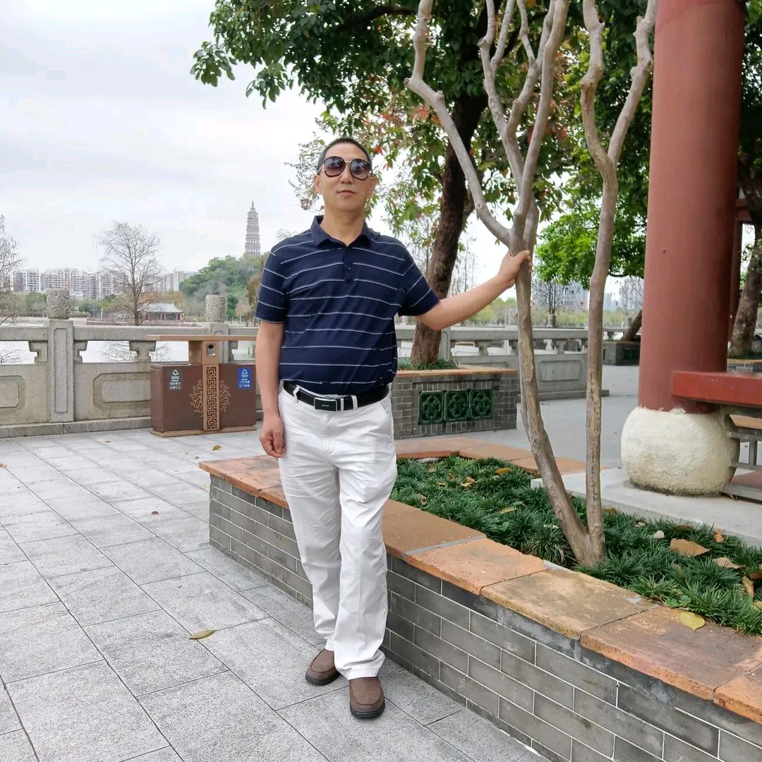 前进人，早9点30分开播。
