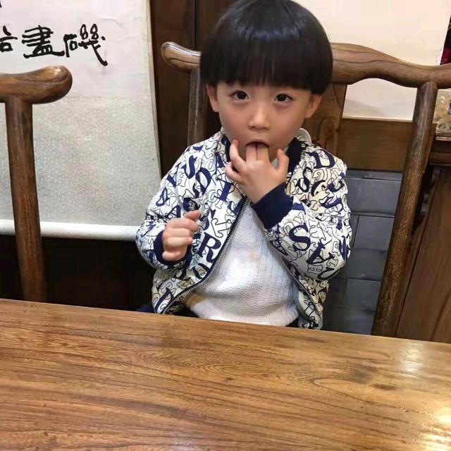 小飞猪墨丽