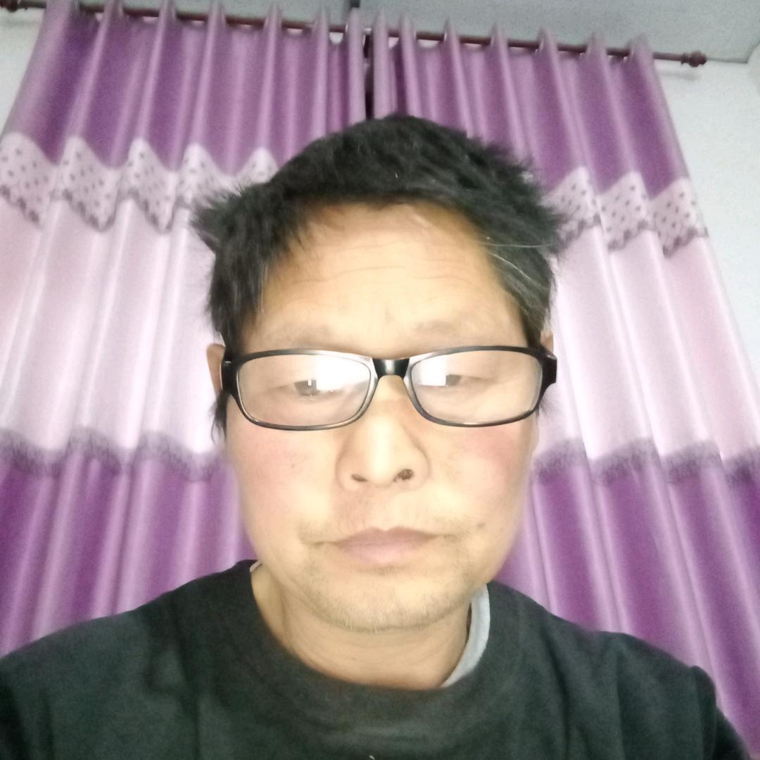 王革成