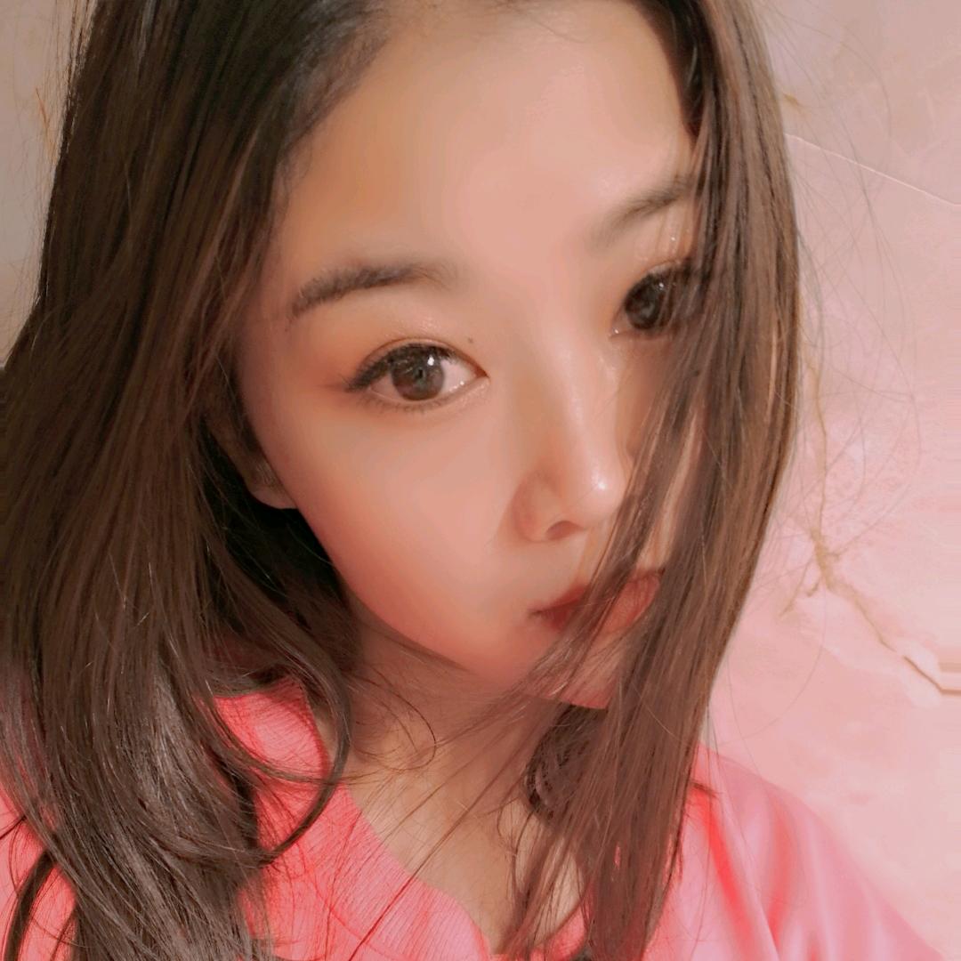 王一一.