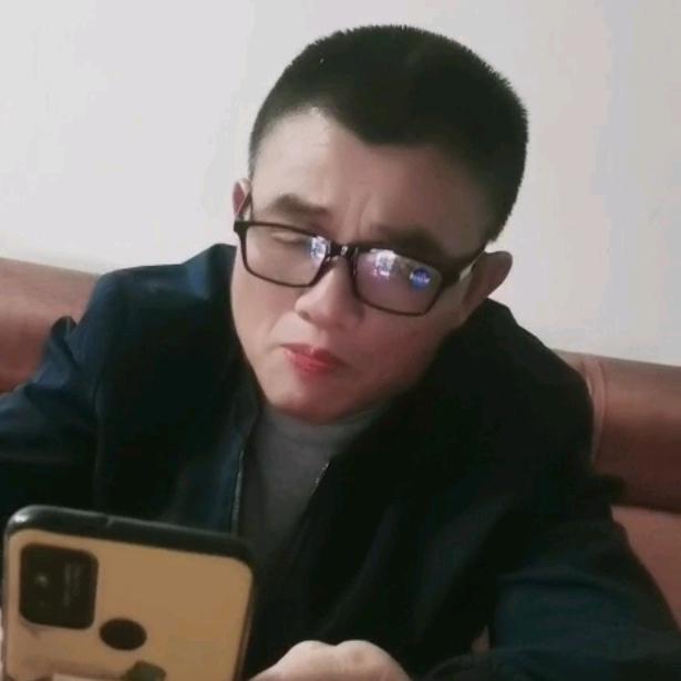 何老板