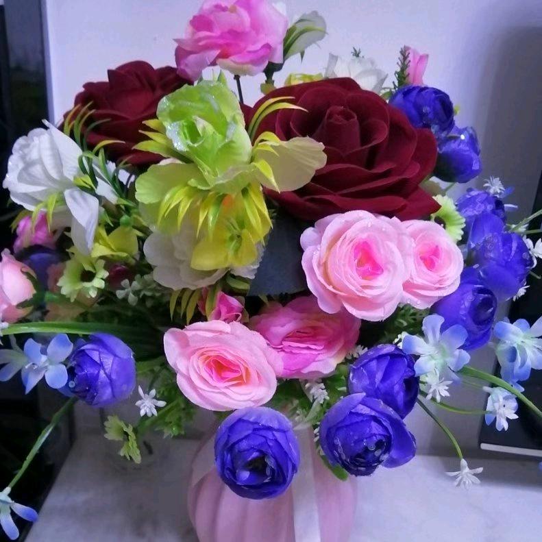 被迫营业的卑微小生