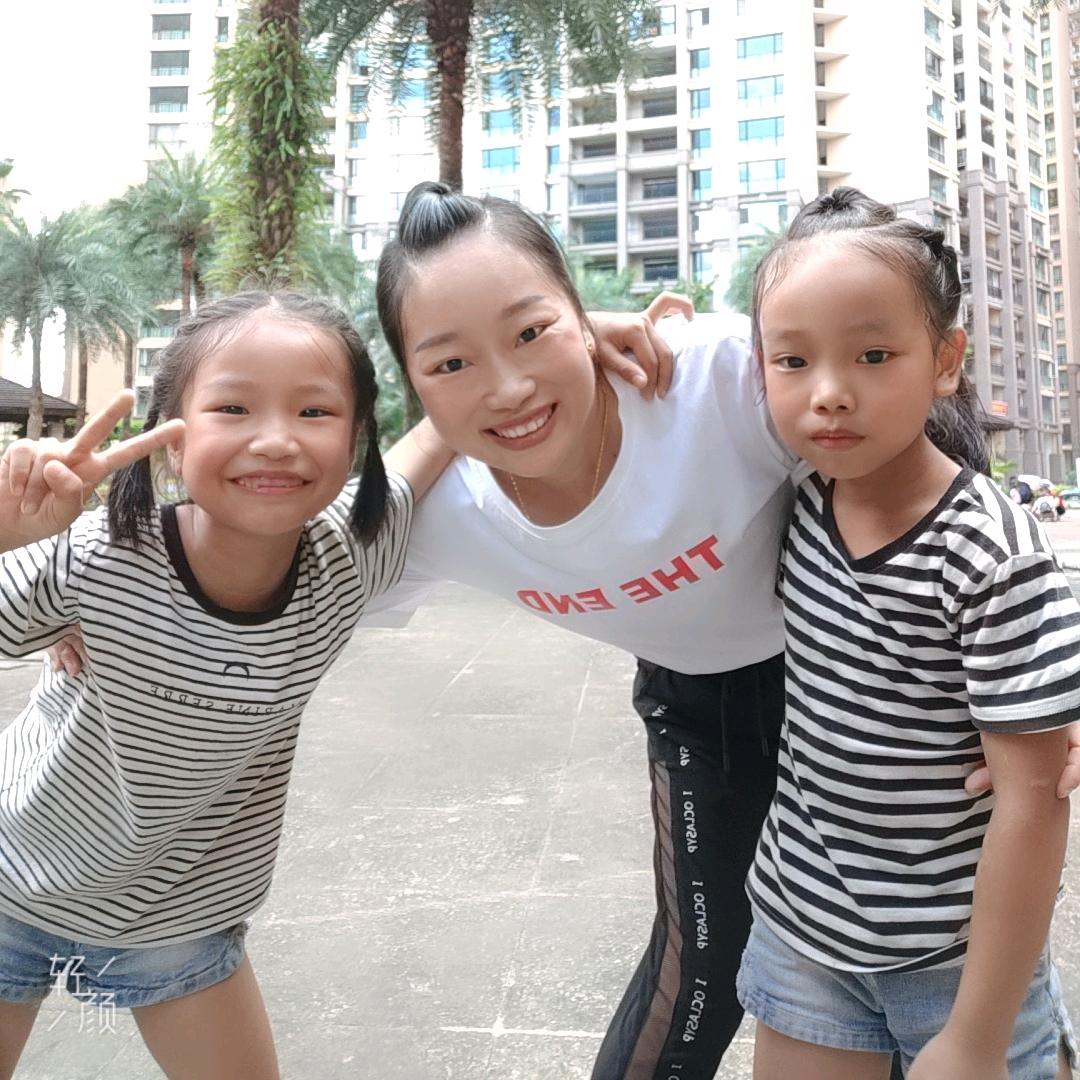 月嫂小玉在泰国（带学员）