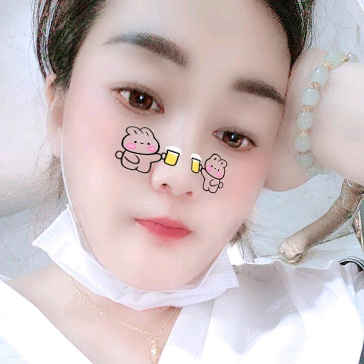 丽姐👩🏻‍🌾👠👗