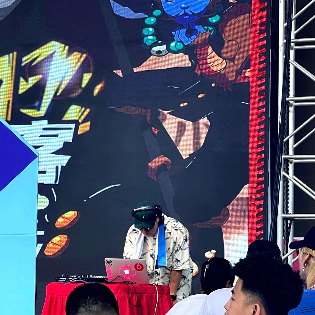 滑板难民