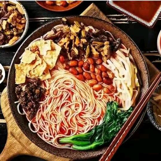 唐冠希螺蛳粉