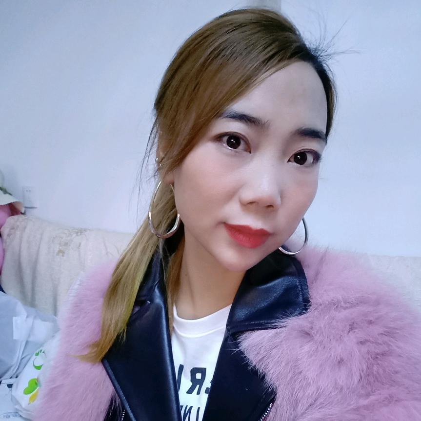 凌辉汽车装饰用品批发店