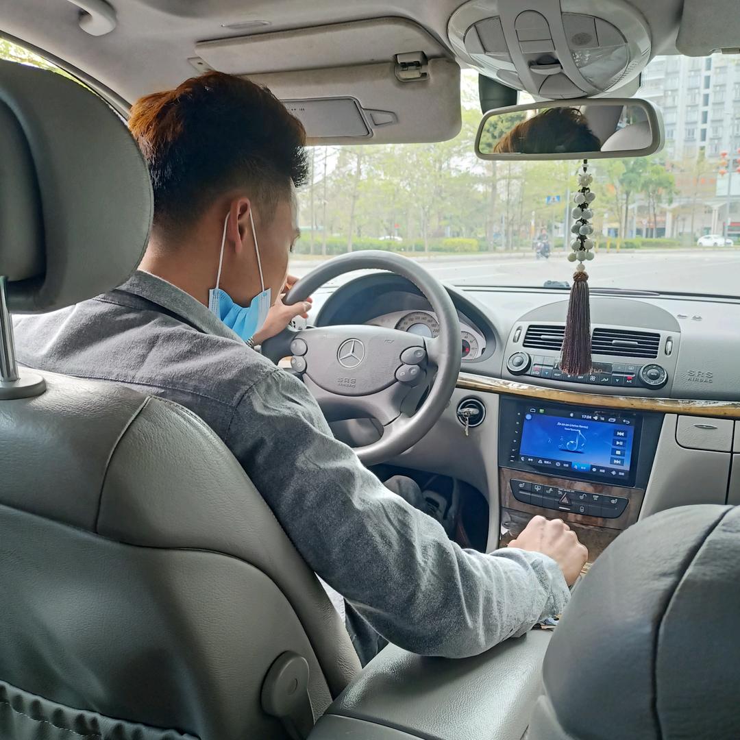 十一烧烤丶炒粉丶烤生蚝