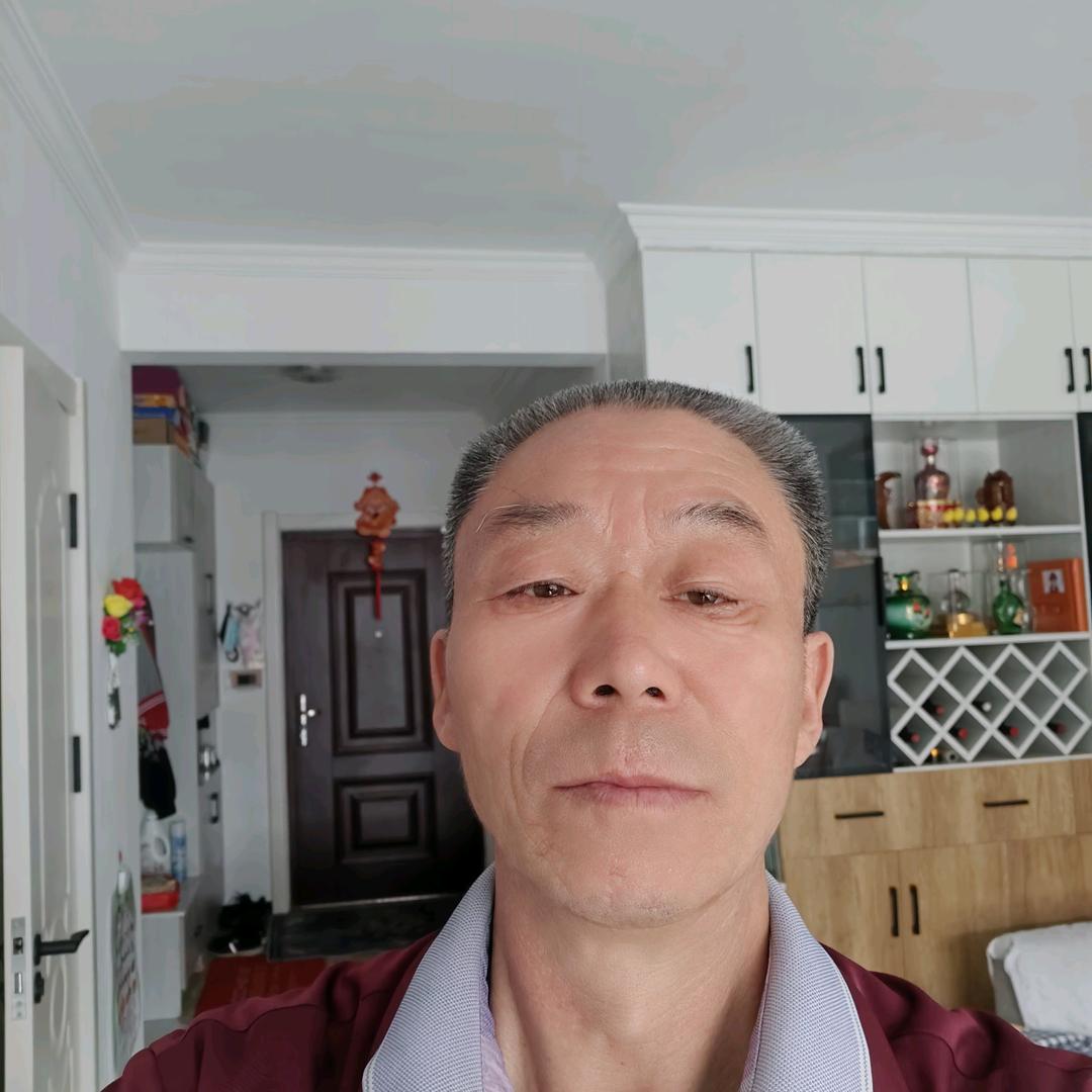 井宝洋