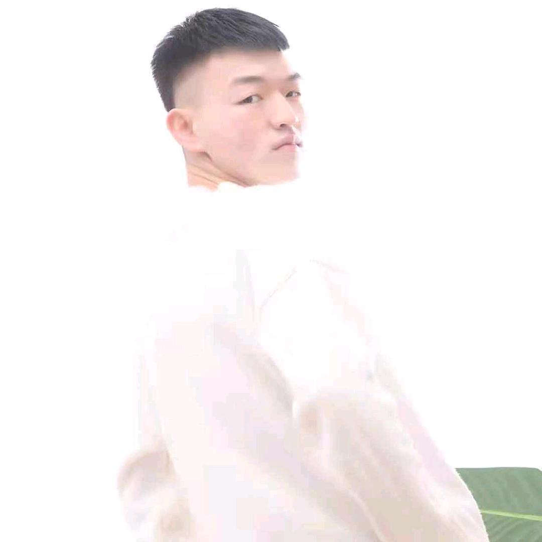 活泼小伙