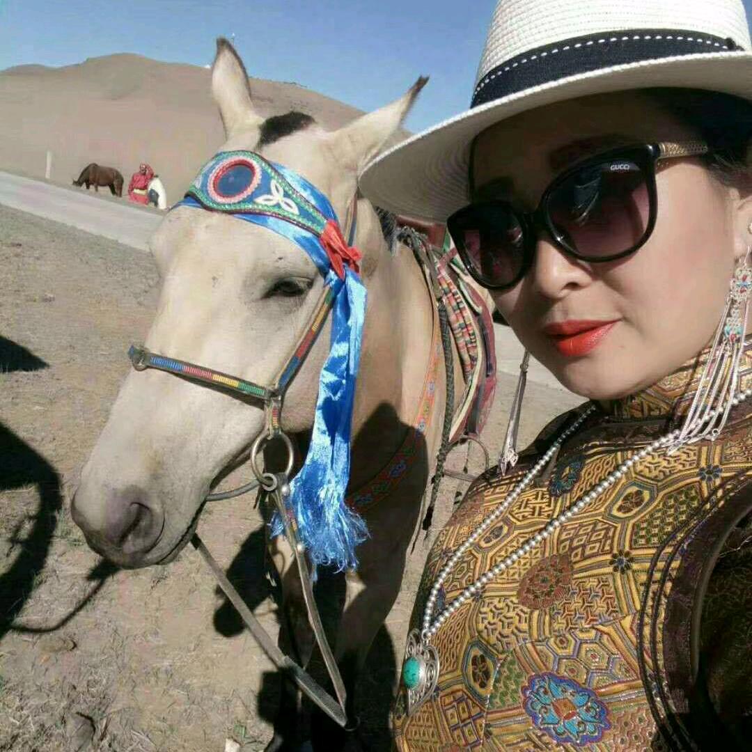 ᠮᠣᠩᠭᠣᠯ ᠪᠦᠰᠠᠭᠦᠢ