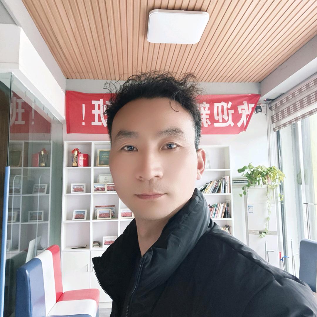 梁进闯
