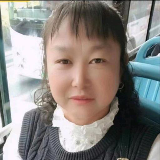 李