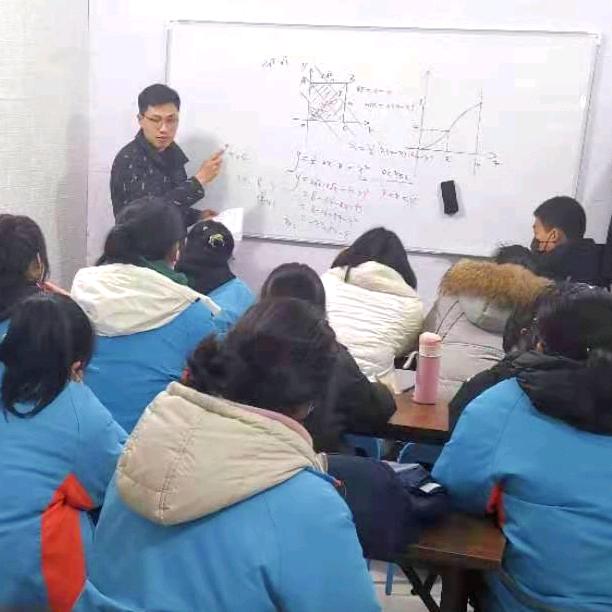 数学秦老师