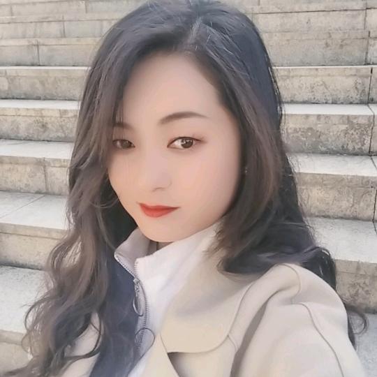 那一抹浅笑后的微凉