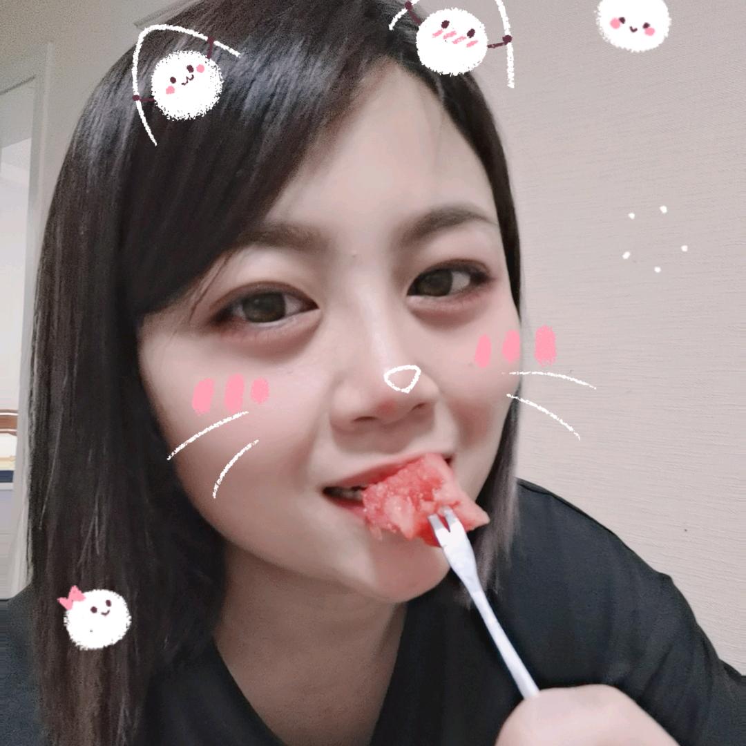 爱美食的小燕子～
