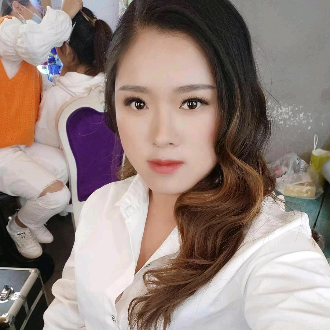 ｡✧* ꧁李欣玥꧂✧*｡