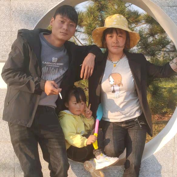 铅笔划伤了纸💞᭄有꯭赏້ᮩ曾好ོ꧒ᩚ⁵