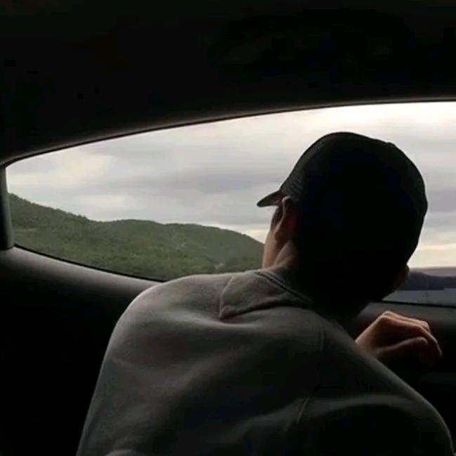 黎明将至抬头尽是朝阳