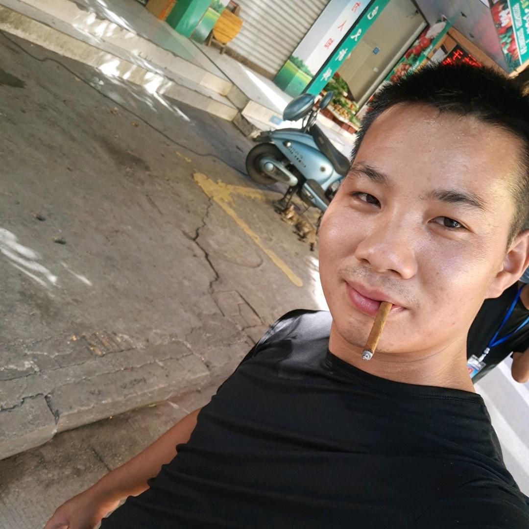 @90后创业修车小伙
