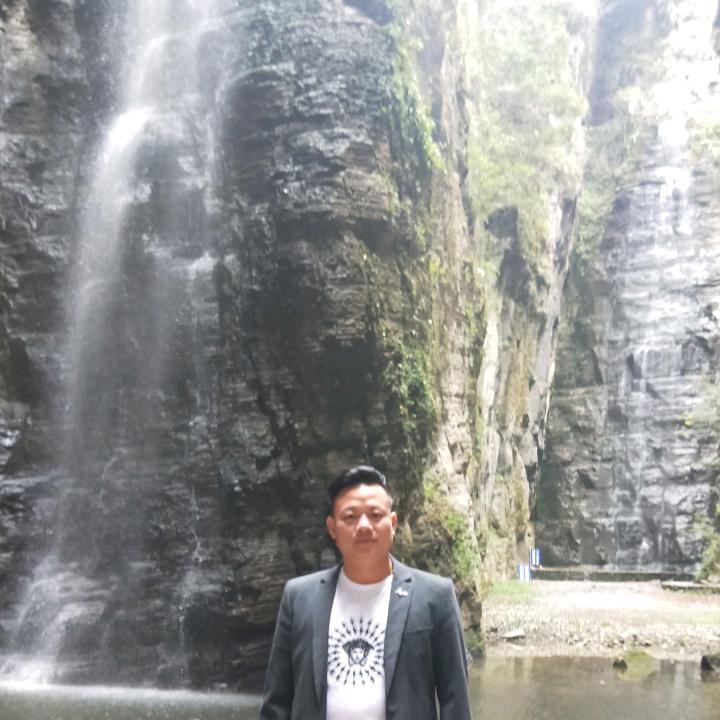 请叫我强哥