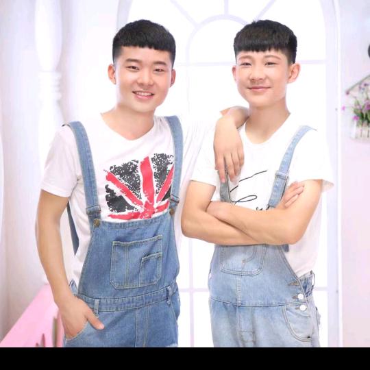 家有二百万。