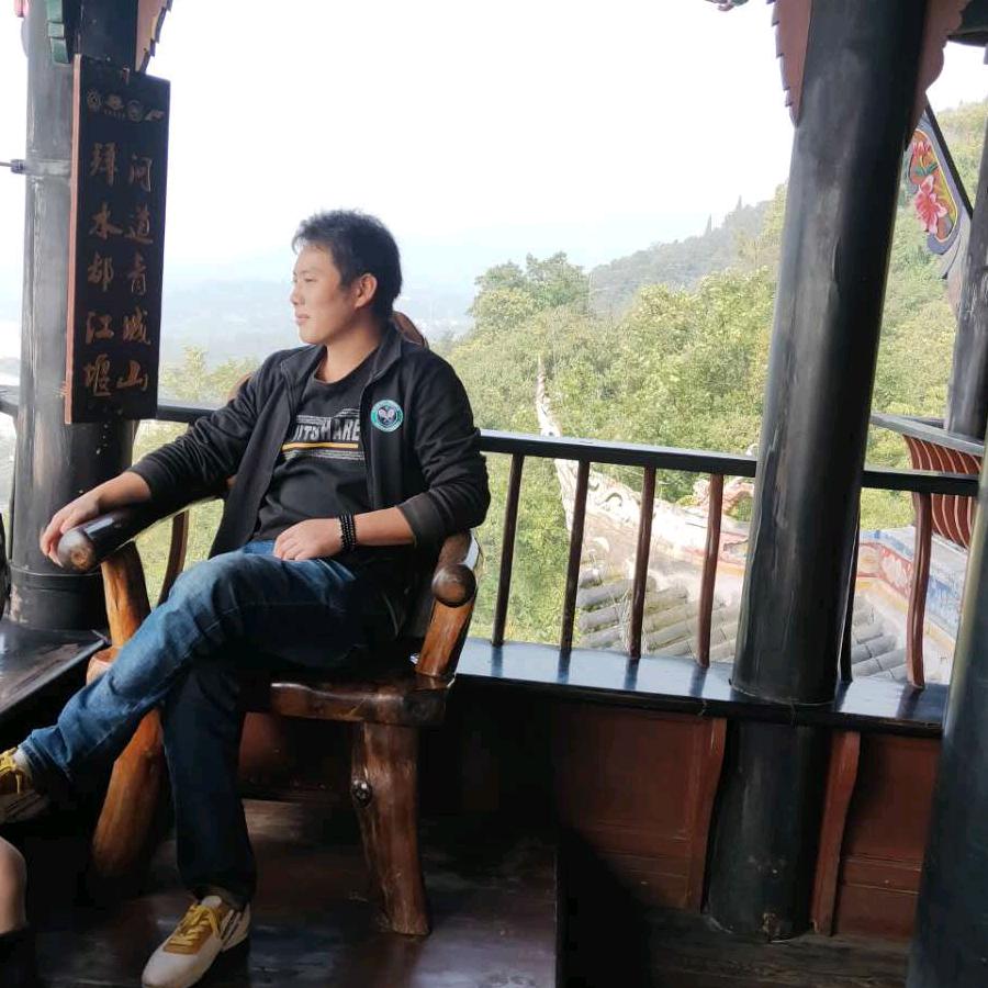 她的眼睛会唱歌