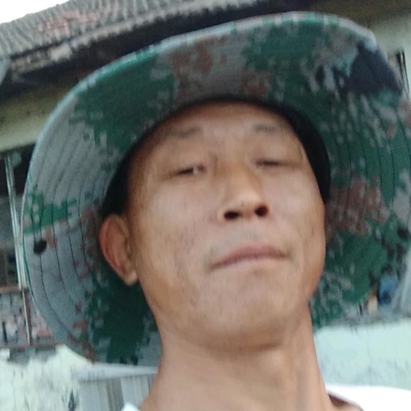 专业高空。专业拆烟囱，放水塔，