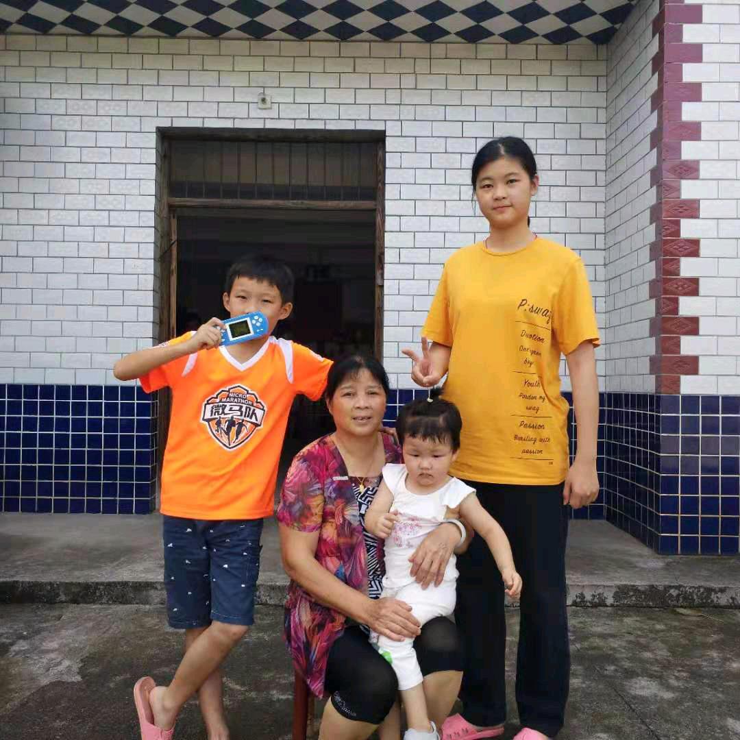王䦿u