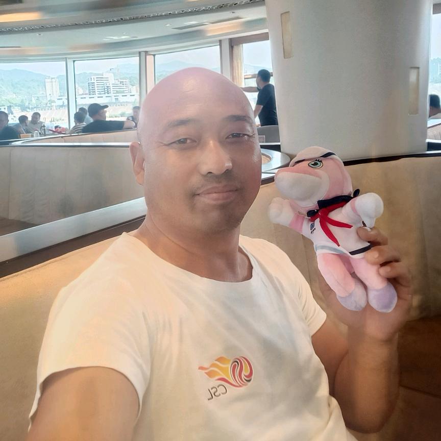 于鹏飞