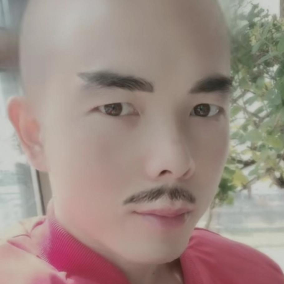 C💡一哩侯💡