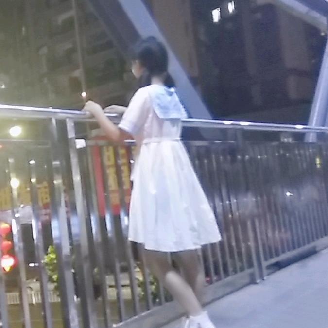 春暖花开头像