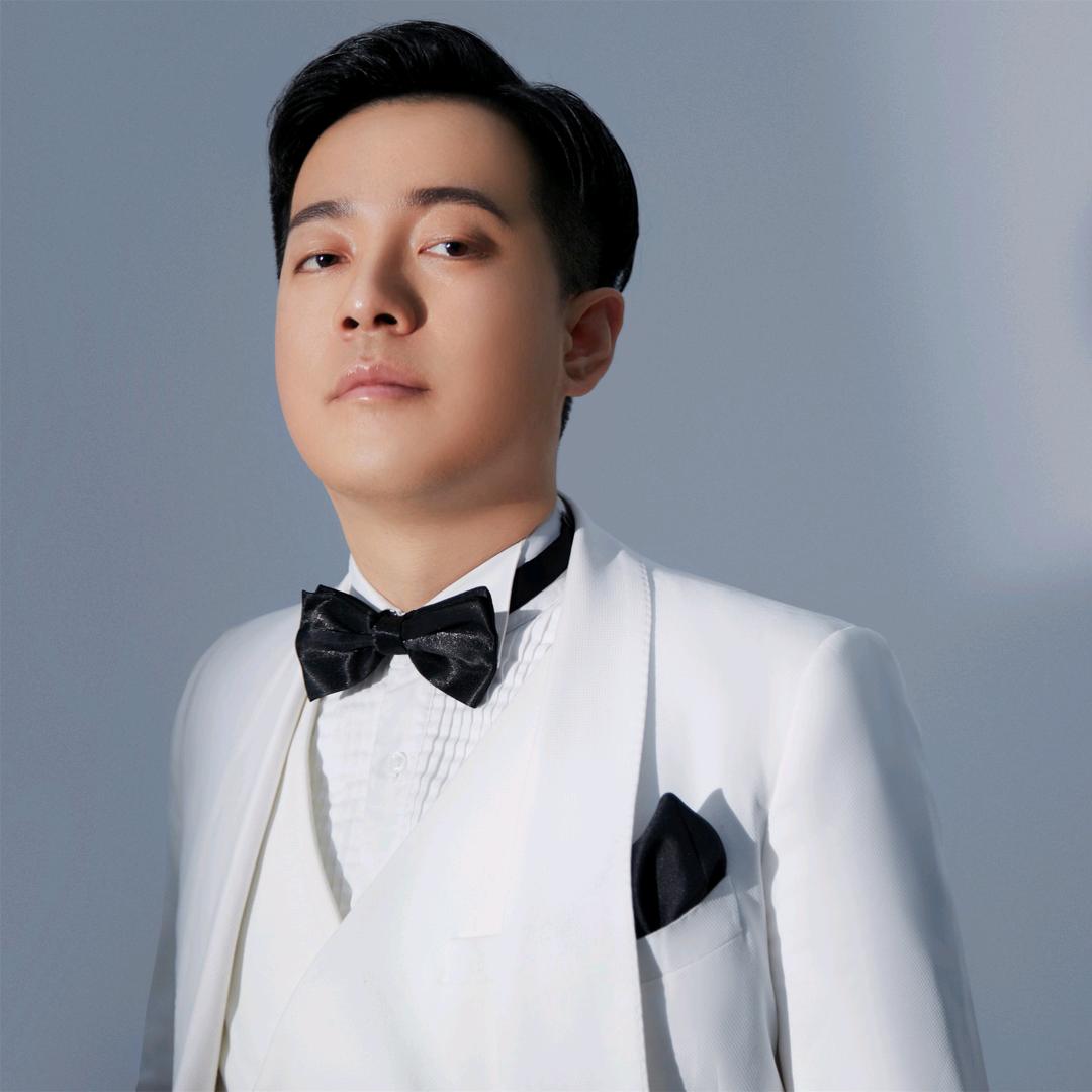 大家叫我"高老师"