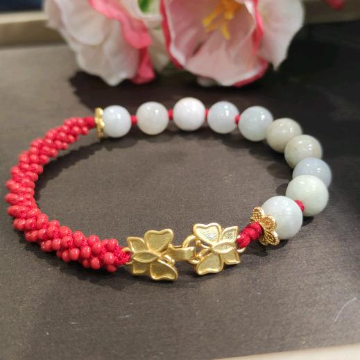 小孔爱编绳(哈密)