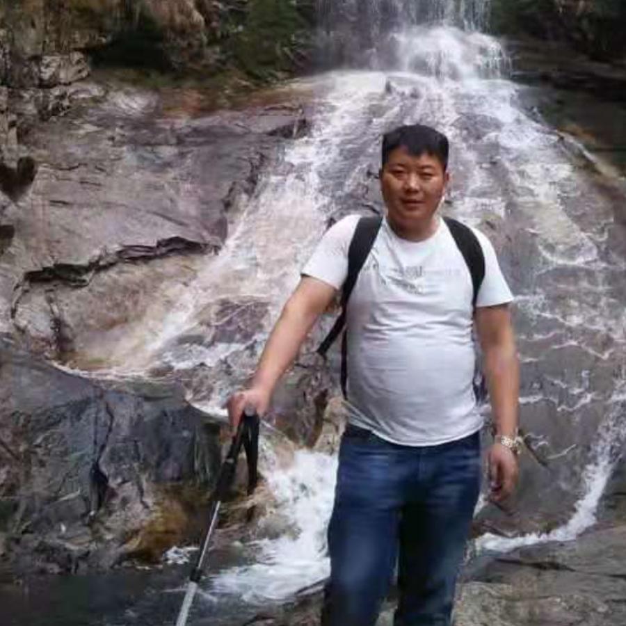 胡华山