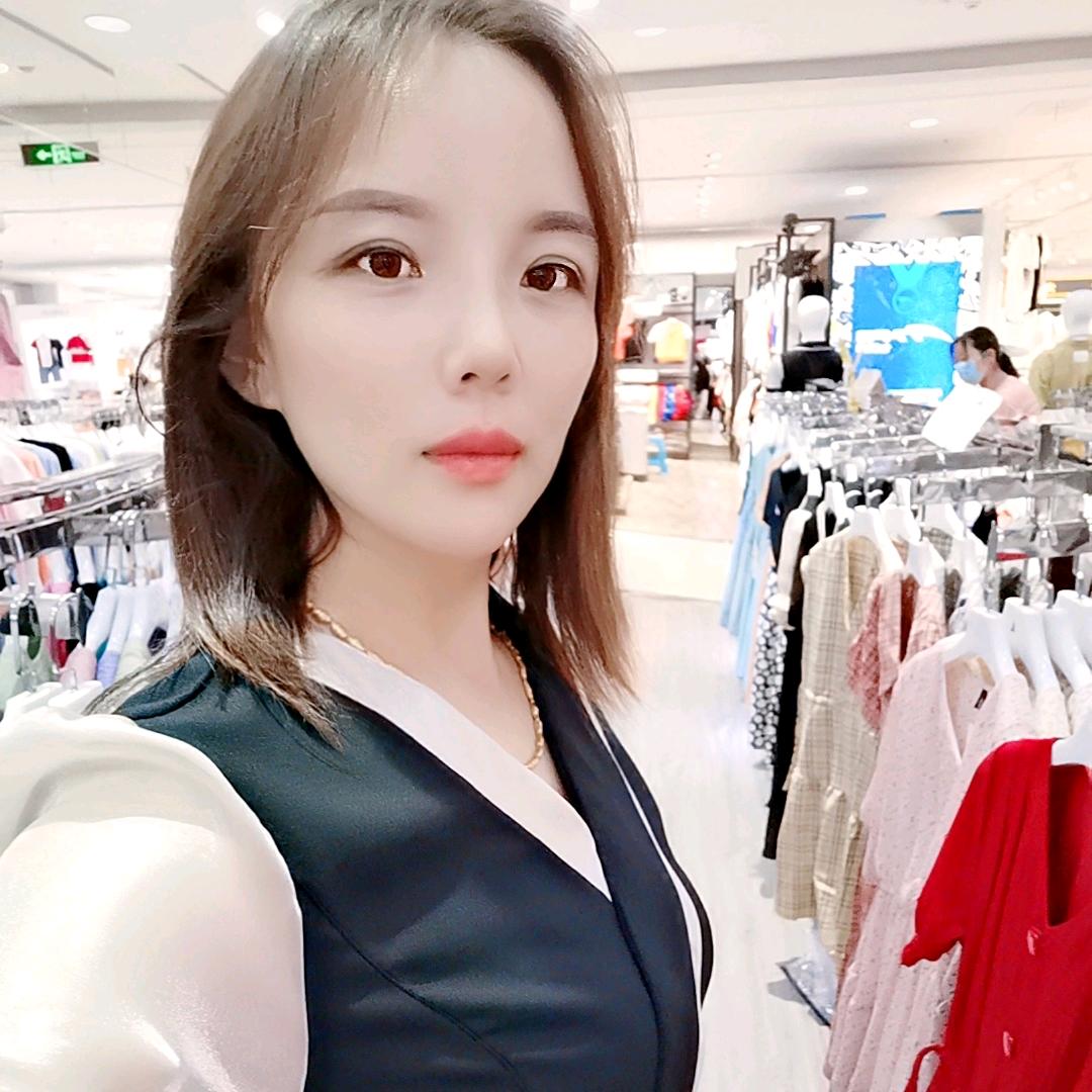 王家小芳