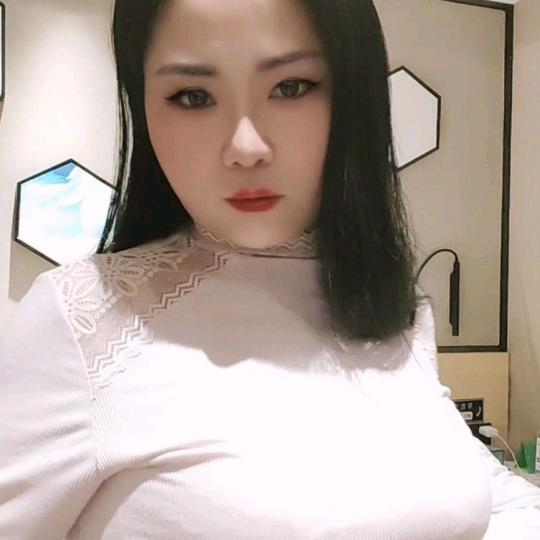 坚强的胖妹