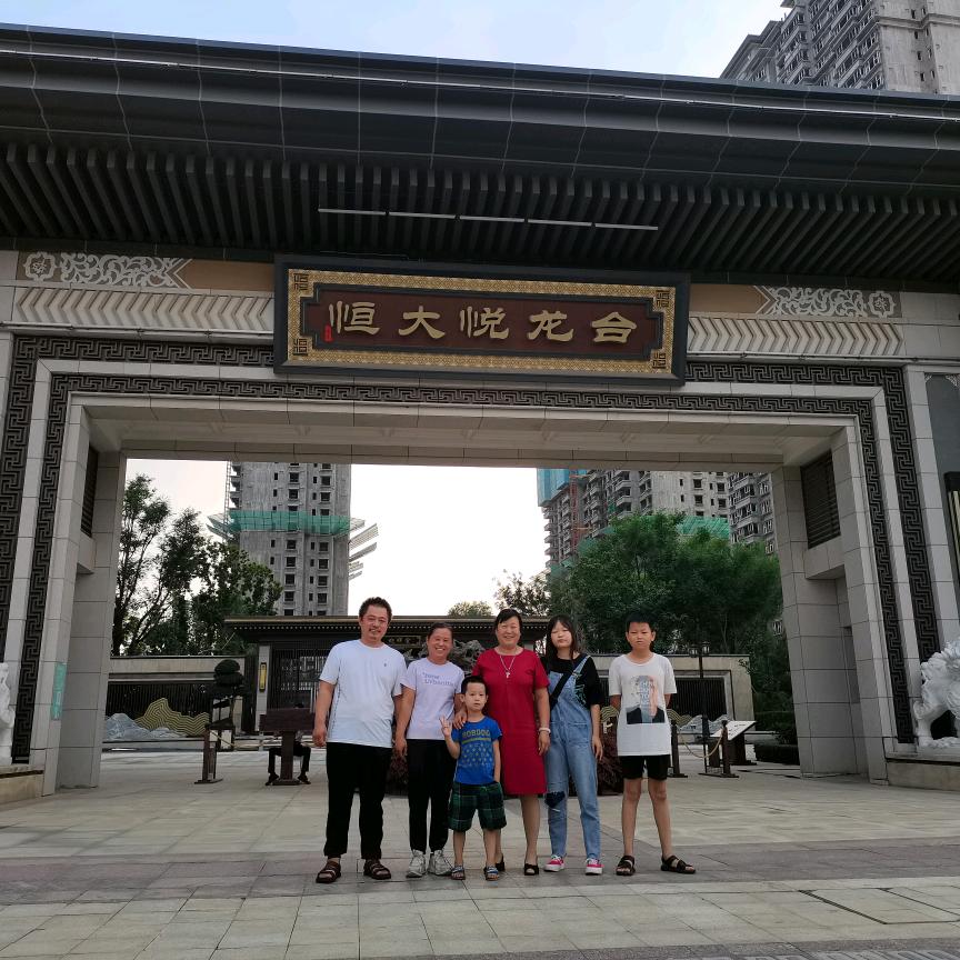 南社卫生院对面稷山小高饼子店