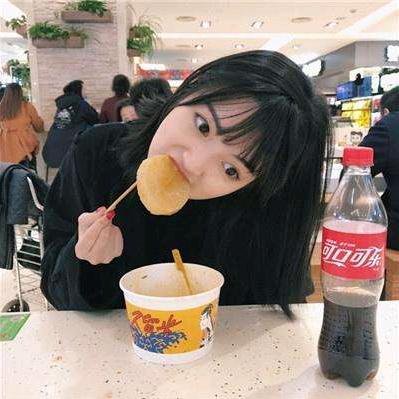 泡面吃光光.