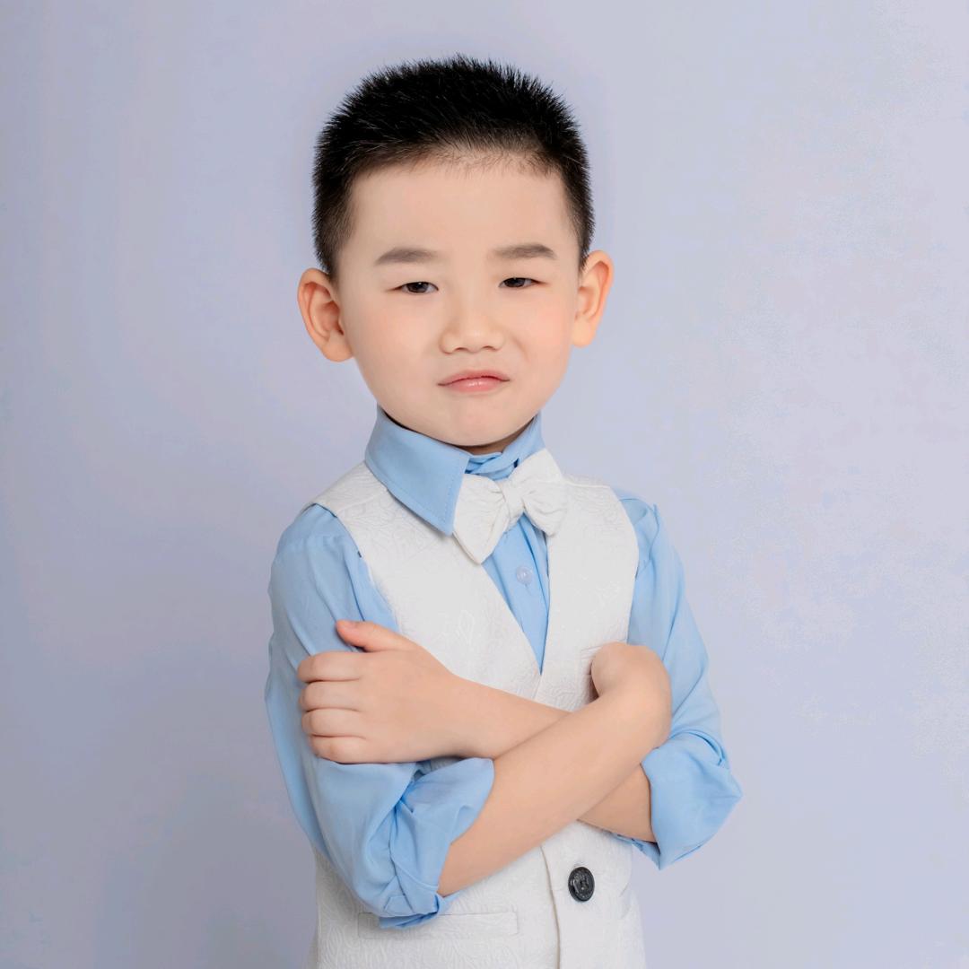 锐锐