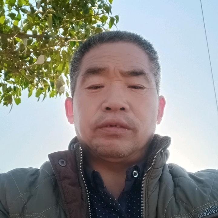 李松伟