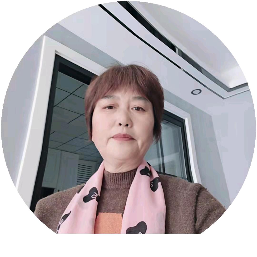 潘小英