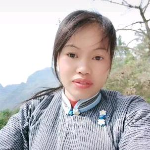 卖少数民族服装